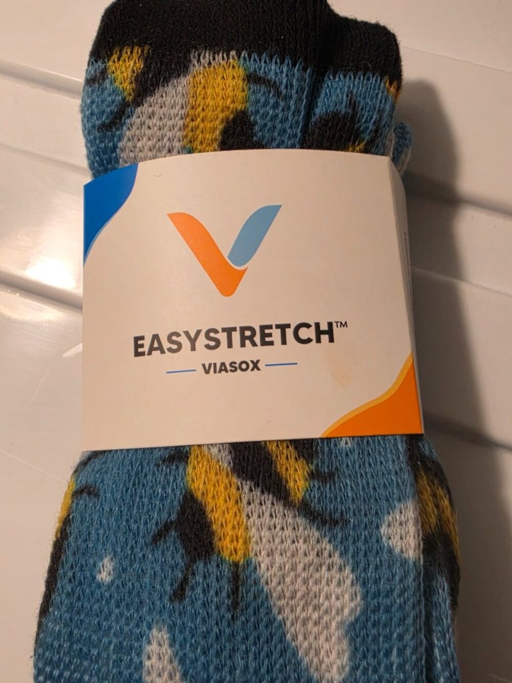 VIASOX Easy Stretch Socks BNWT Bees Design